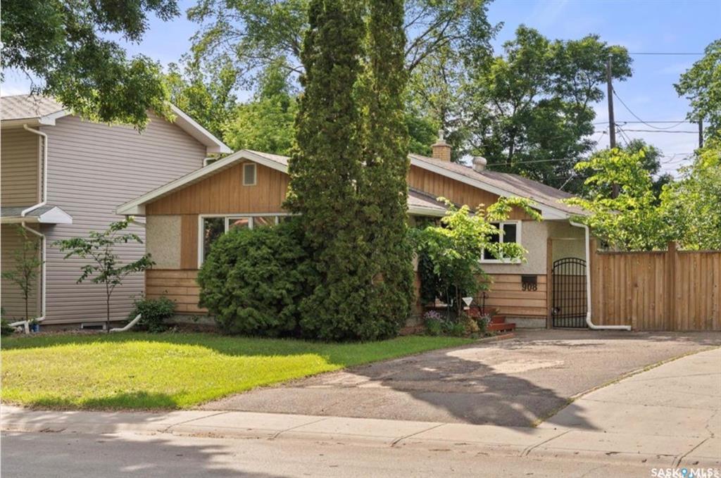 Third View of 908 Shannon Road, Whitmore Park, Regina, Saskatchewan, S4S 5K4