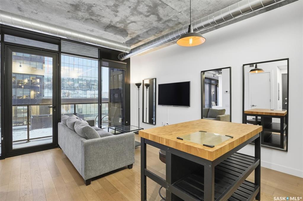 Third View of 490 2nd Avenue S #504, Central Business District, Saskatoon, Saskatchewan, S7K 4H5