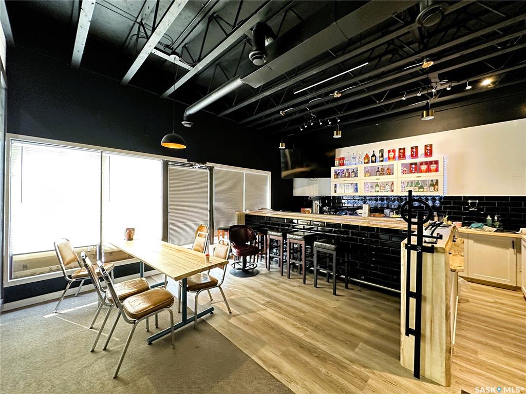 Fifth View of 208 H Avenue N, Caswell Hill, Saskatoon, Saskatchewan, S7L 6B6