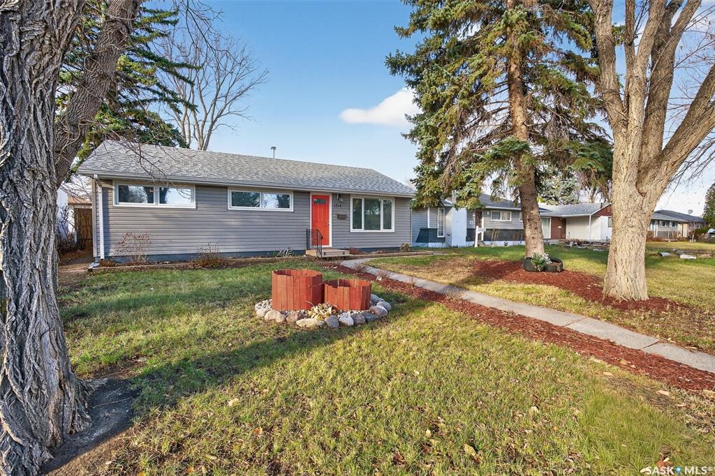 Second View of 1314 7th Avenue Nw, Central MJ, Moose Jaw, Saskatchewan, S6H 4C9