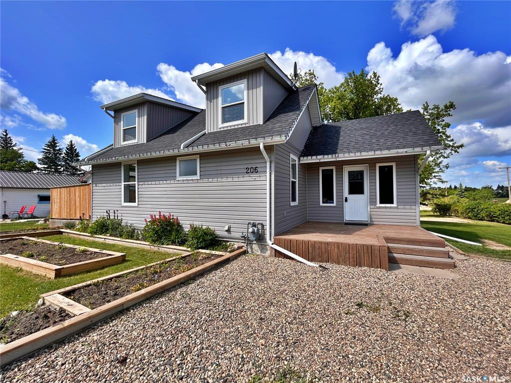 206 1st Street, SK026279, Saskatchewan,