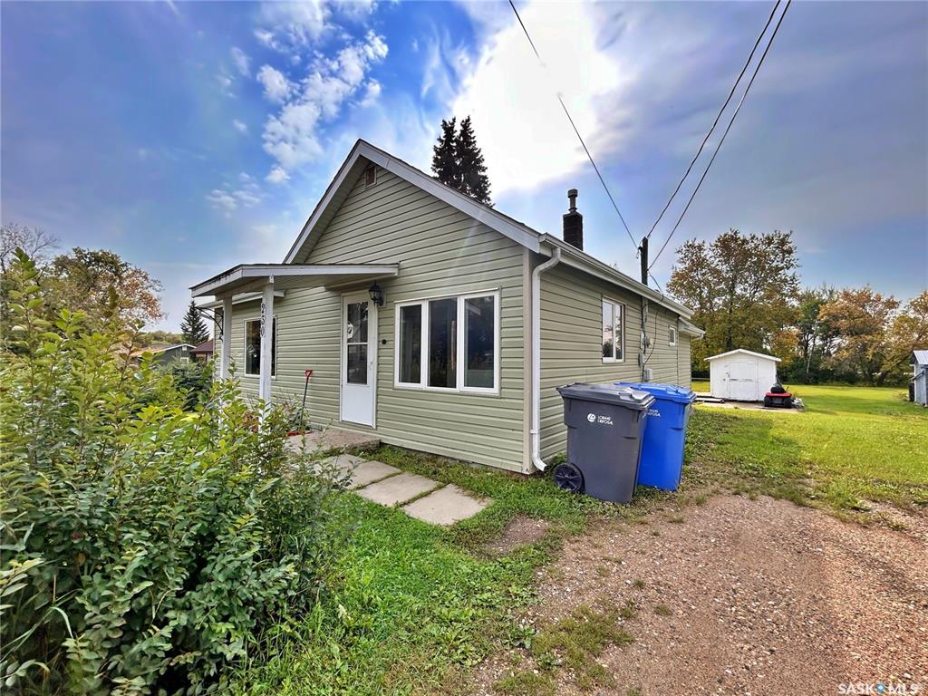 Second View of 230 Railway Avenue W, Wawota, Saskatchewan, S0G 5A0
