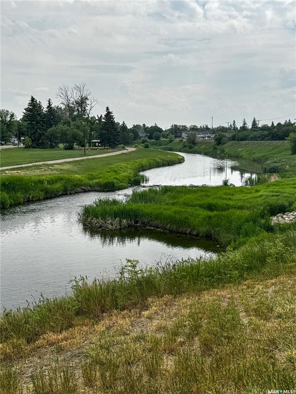 Second View of 520 Bray Street E, North East, Swift Current, Saskatchewan, S9H 4E3