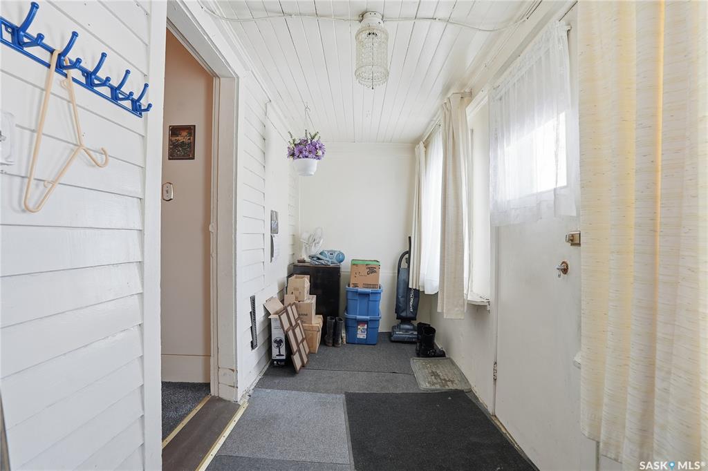 Fourth View of 129 K Avenue S, Pleasant Hill, Saskatoon, Saskatchewan, S7M 2C5