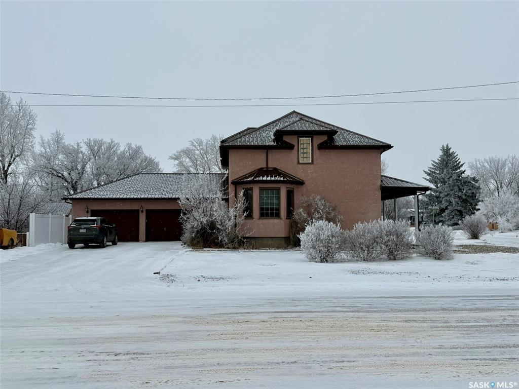Second View of 205 5th Avenue E, Gravelbourg, Saskatchewan, S0H 1X0