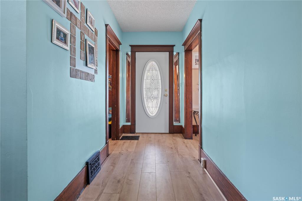 Fourth View of 205 5th Avenue E, Gravelbourg, Saskatchewan, S0H 1X0