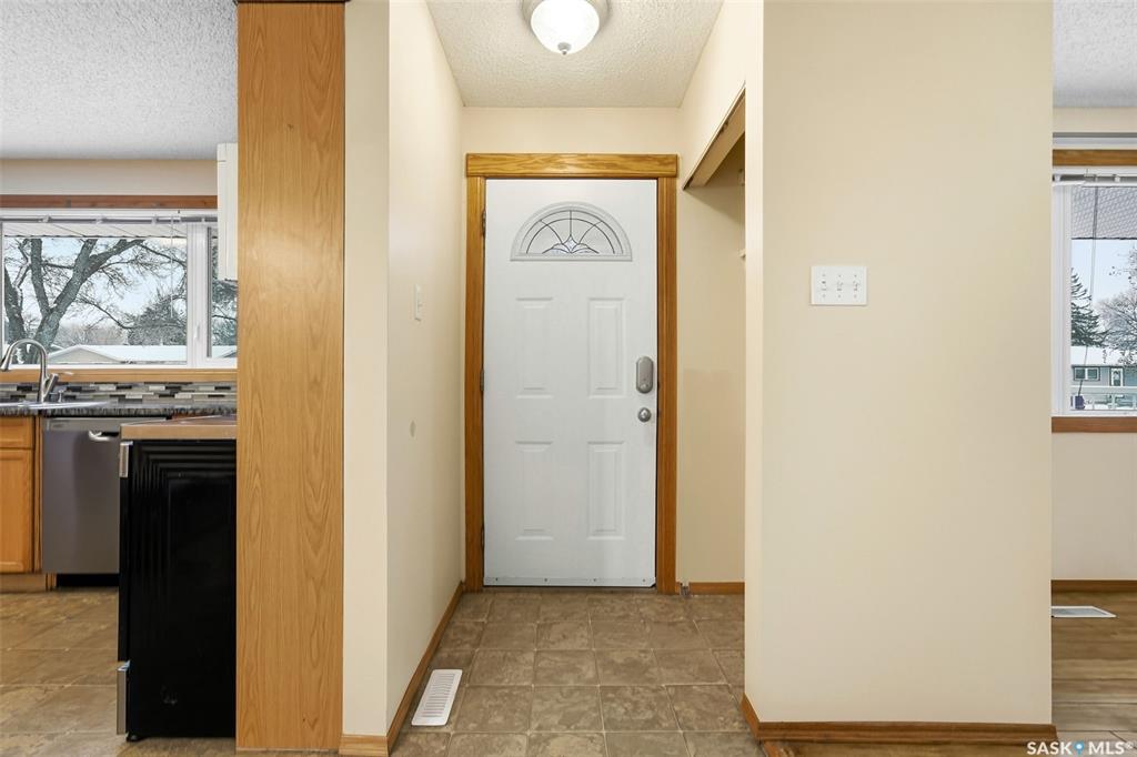 Second View of 14 Milford Crescent, Glencairn, Regina, Saskatchewan, S4N 1K7