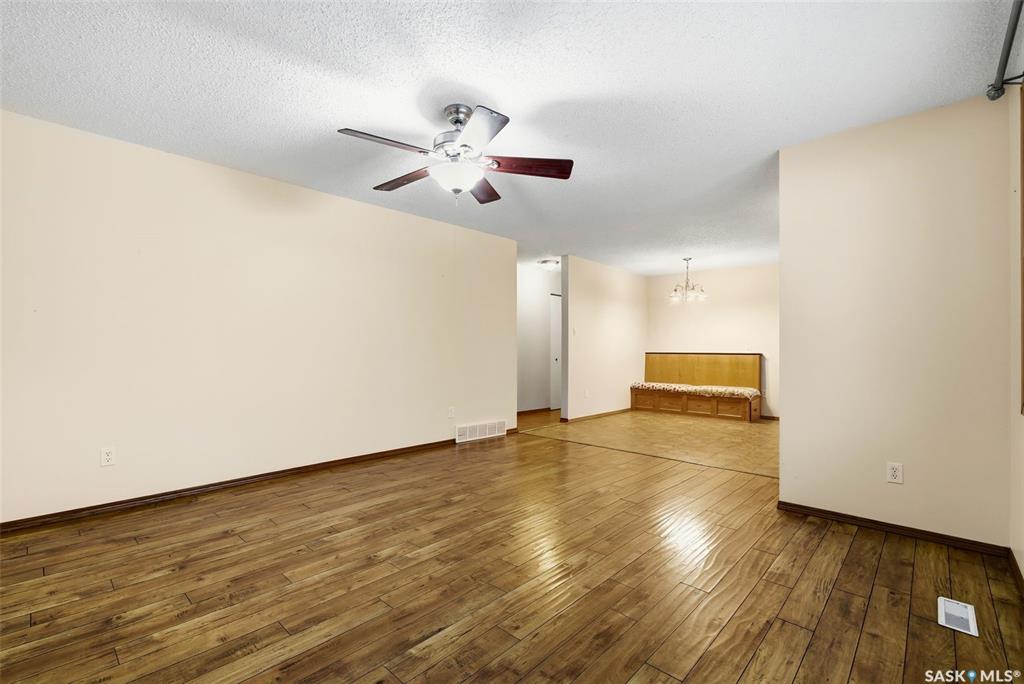 Fourth View of 14 Milford Crescent, Glencairn, Regina, Saskatchewan, S4N 1K7