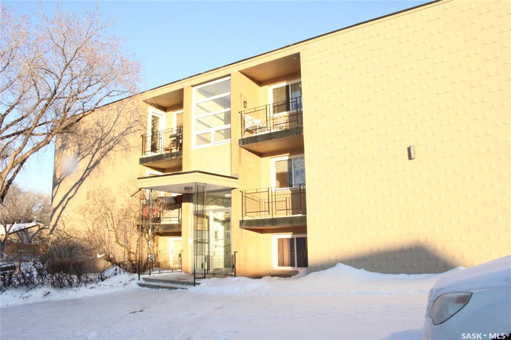 MLS® listing #SK026356 for sale located at 2620 5th Avenue N #1