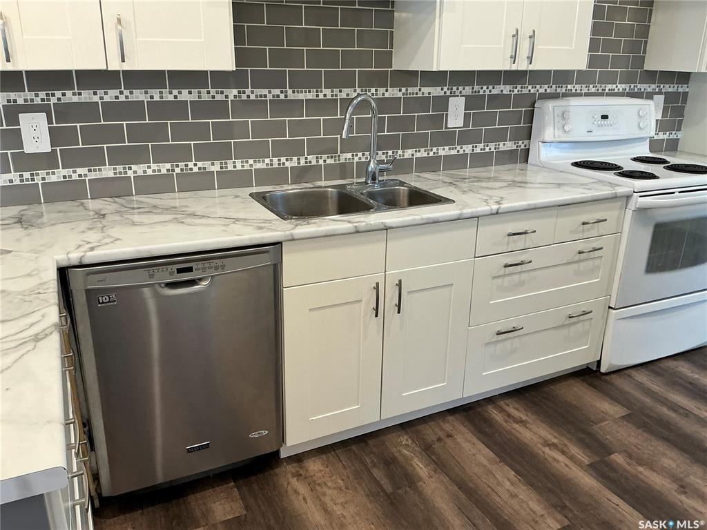 Fifth View of 2309 Herman Avenue, Exhibition, Saskatoon, Saskatchewan, S7M 0N5