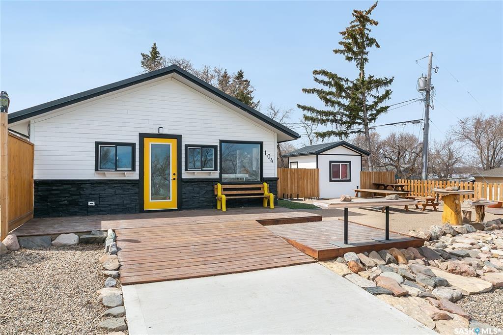MLS® listing #SK026870 for sale located at 104 Centre Street