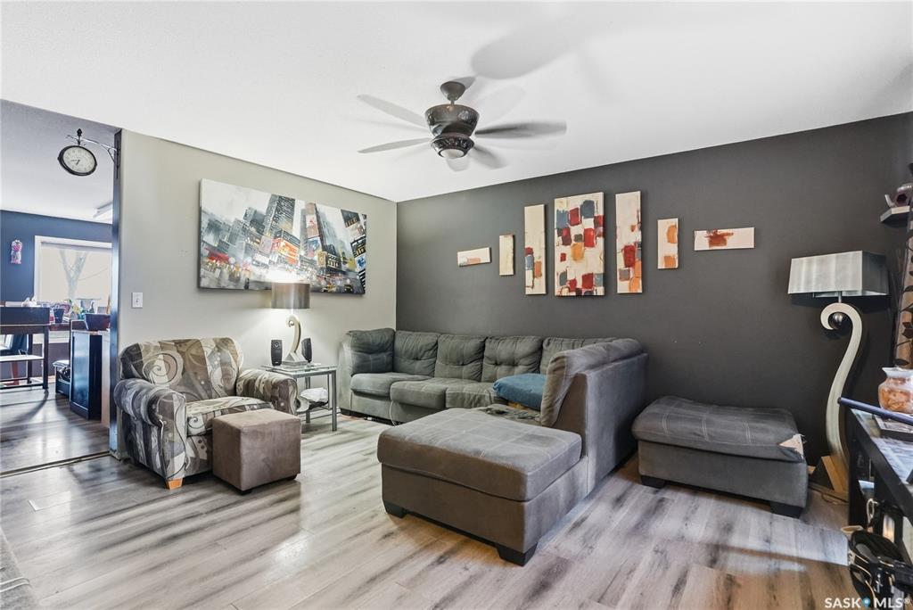 Fifth View of 802 K Avenue N #3, Westmount, Saskatoon, Saskatchewan, S7L 2N1