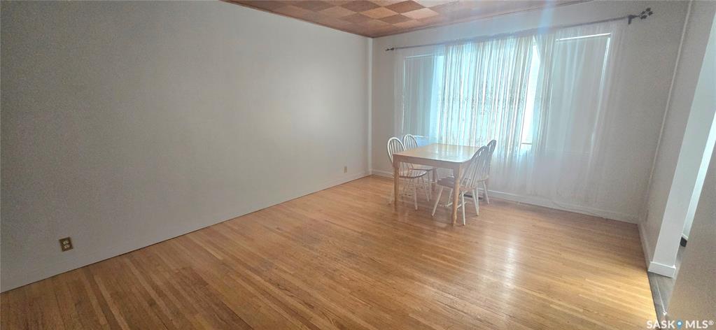 Third View of 422 Mullin Avenue E, Arnhem Place, Regina, Saskatchewan, S4N 1C7