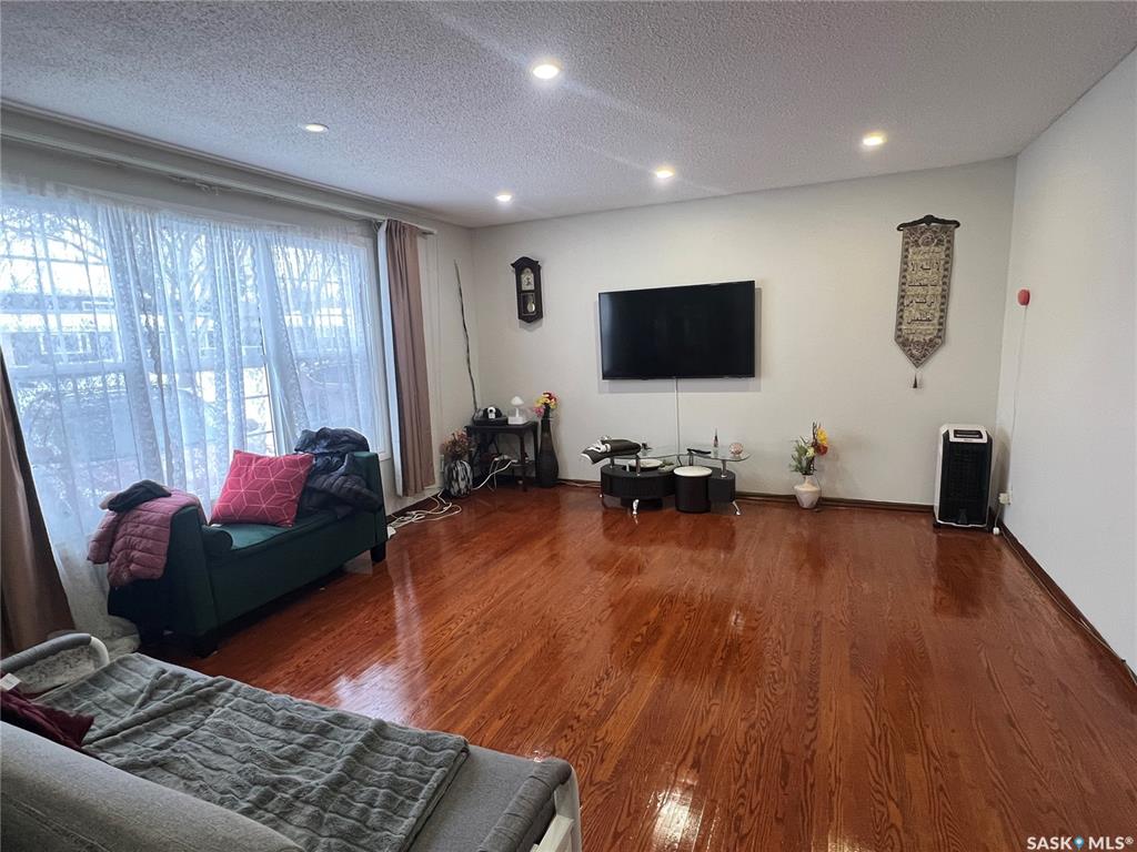 Fourth View of 87 Merlin Crescent, Coronation Park, Regina, Saskatchewan, S4R 3E3