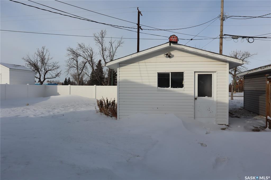 Third View of 32 Kasper Crescent, Assiniboia, Saskatchewan, S0H 0B0