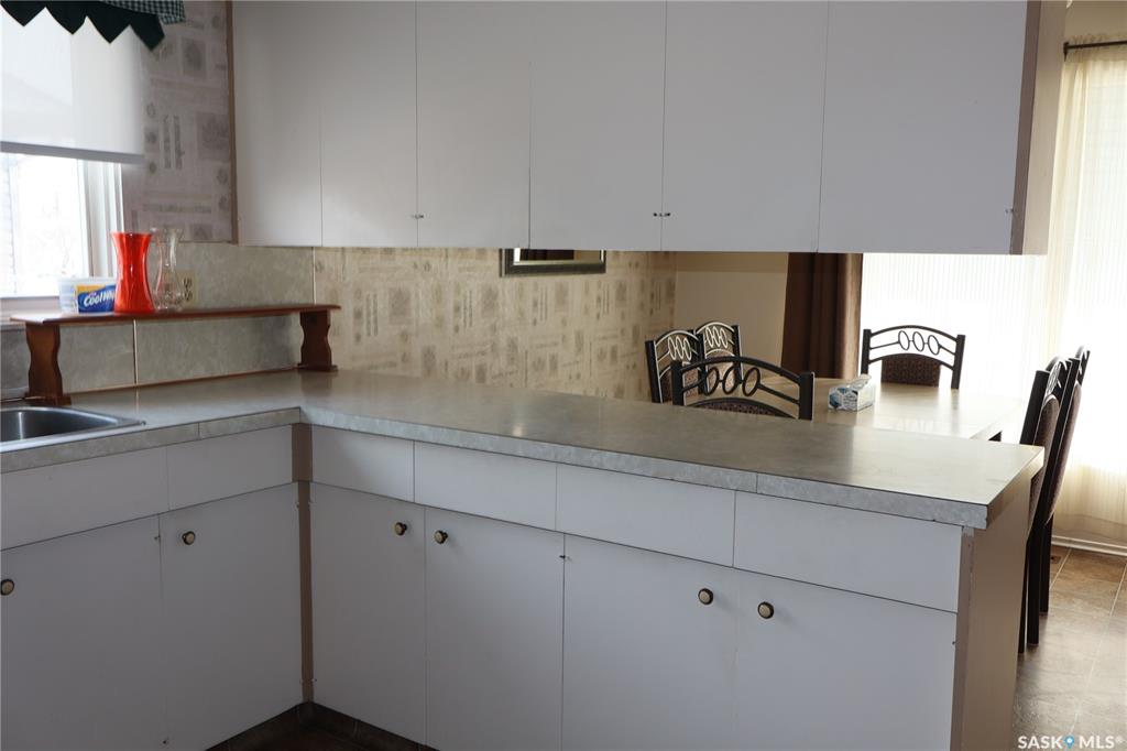 Fifth View of 32 Kasper Crescent, Assiniboia, Saskatchewan, S0H 0B0