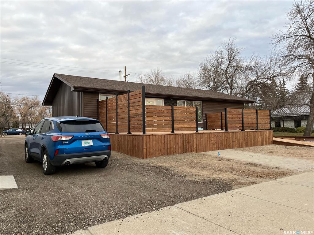 208 Central Street W, SK027120, Saskatchewan,