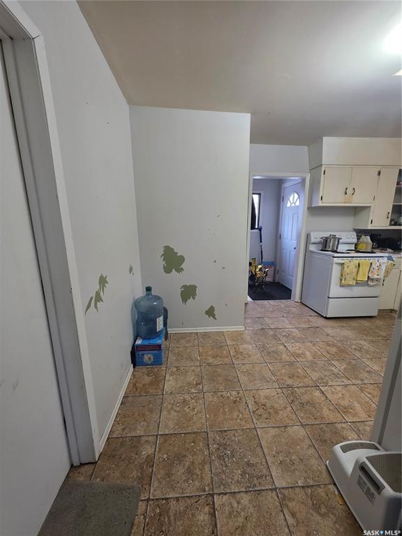 Fifth View of 701 3rd Street, Eastend, Estevan, Saskatchewan, S4A 0P7