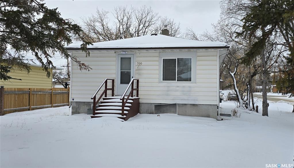 MLS® listing #SK027165 for sale located at 700 Montague Street