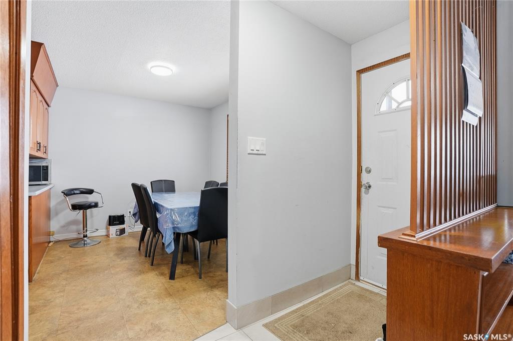 Third View of 342 Acadia Drive, West College Park, Saskatoon, Saskatchewan, S7H 3V6