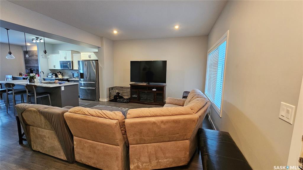 Third View of 719 Pringle Crescent, Stonebridge, Saskatoon, Saskatchewan, S7T 0S7