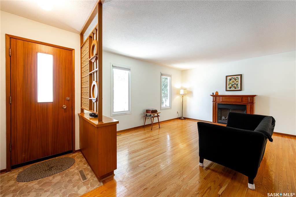 Third View of 1305 East Centre, Eastview SA, Saskatoon, Saskatchewan, S7J 3A8