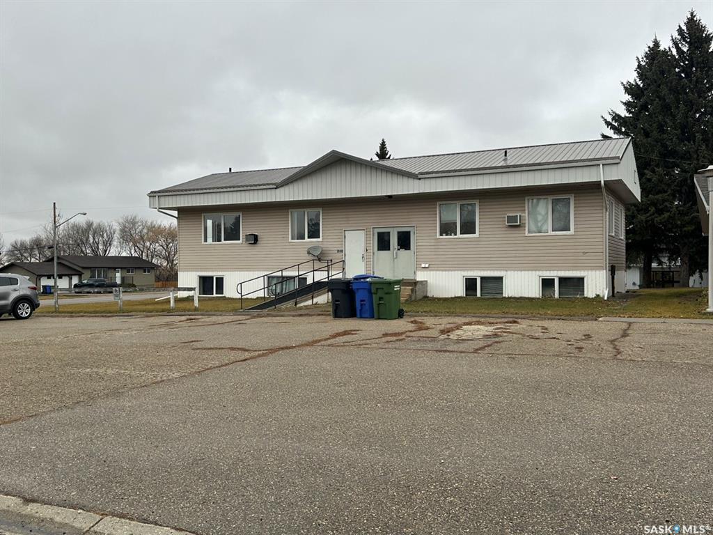 MLS® listing #SK027380 for sale located at 280 Burns Avenue