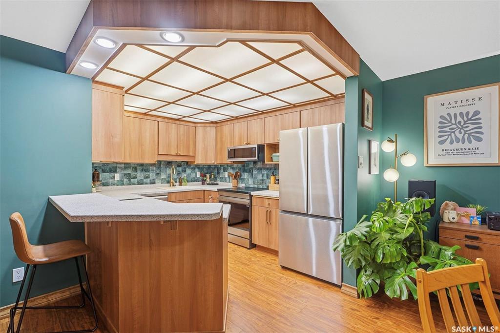 222 Saskatchewan Crescent E #101, SK027413, Saskatchewan,