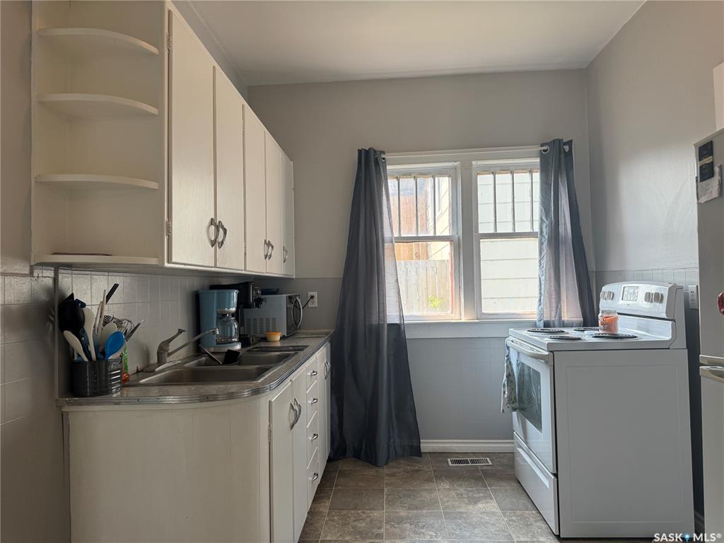 Second View of 204 1st Street E, Wynyard, Saskatchewan, S0A 4T0