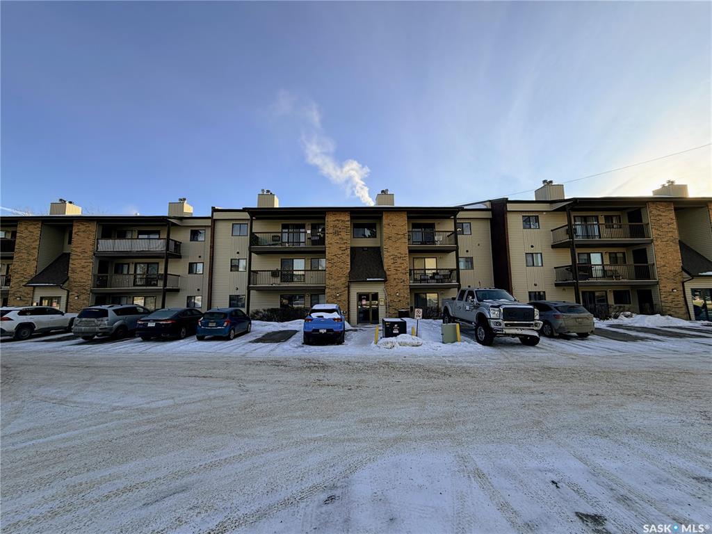 375 Kingsmere Boulevard #B3, SK027563, Saskatchewan,