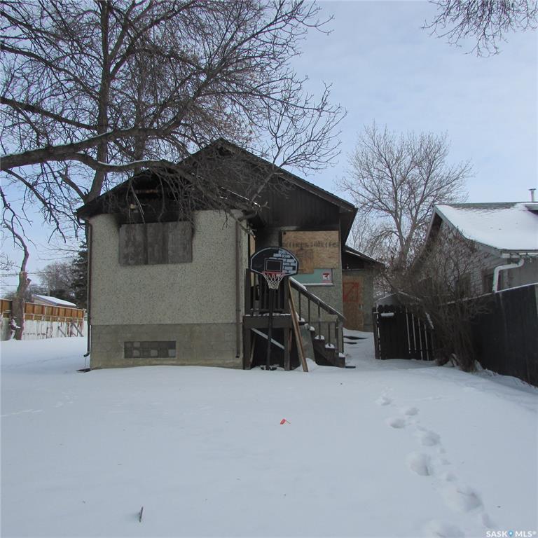 MLS® listing #SK027678 for sale located at 1051 Wascana Street