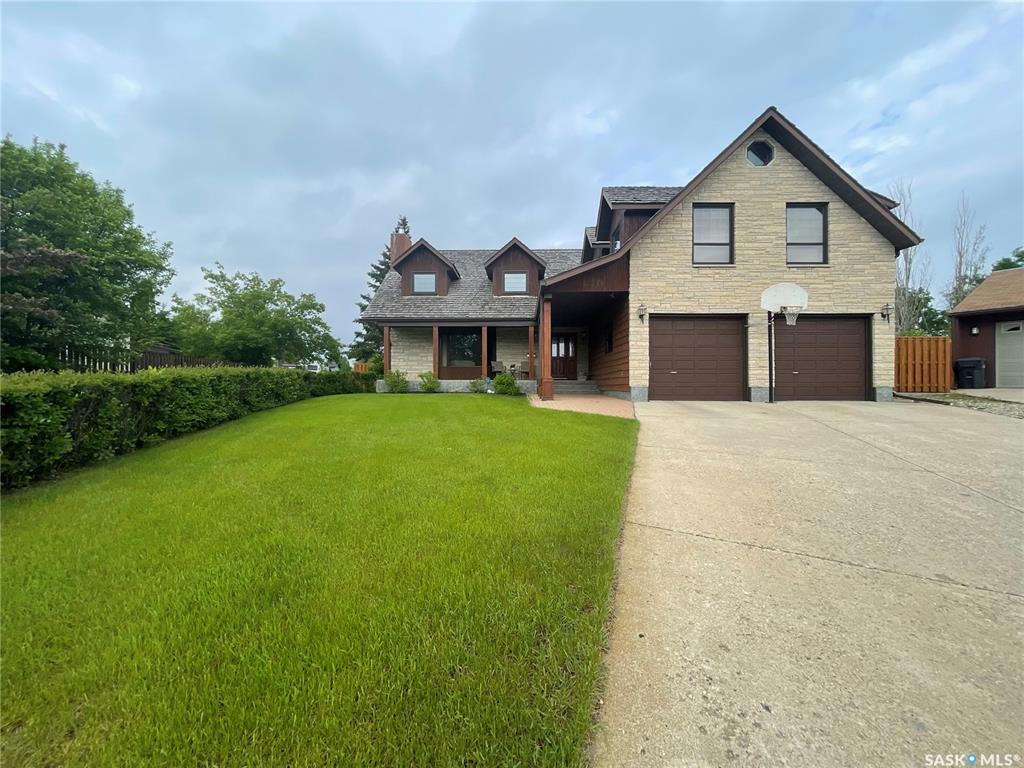 Second View of 38 Sunset Drive N, Silver Heights, Yorkton, Saskatchewan, S3N 3K9