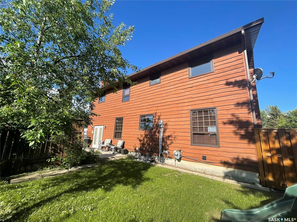 Fifth View of 38 Sunset Drive N, Silver Heights, Yorkton, Saskatchewan, S3N 3K9