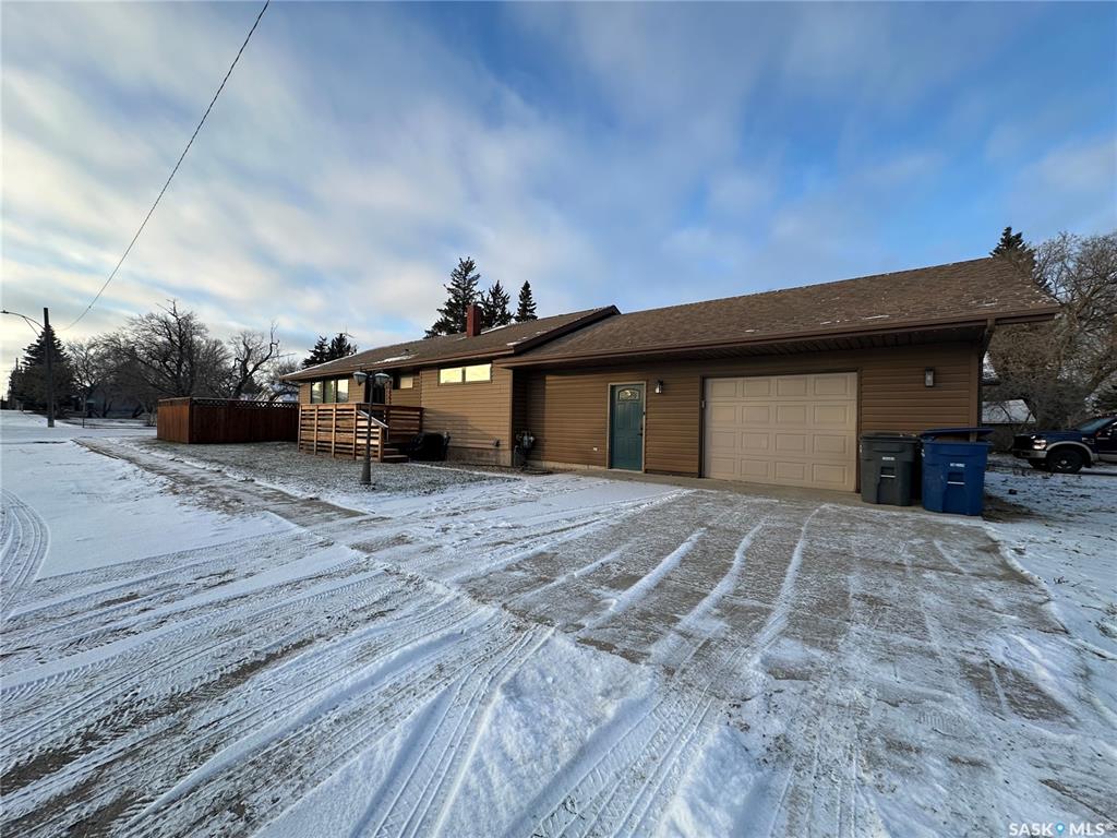 Second View of 801 5th Avenue, Whitewood, Saskatchewan, S0G 5C0