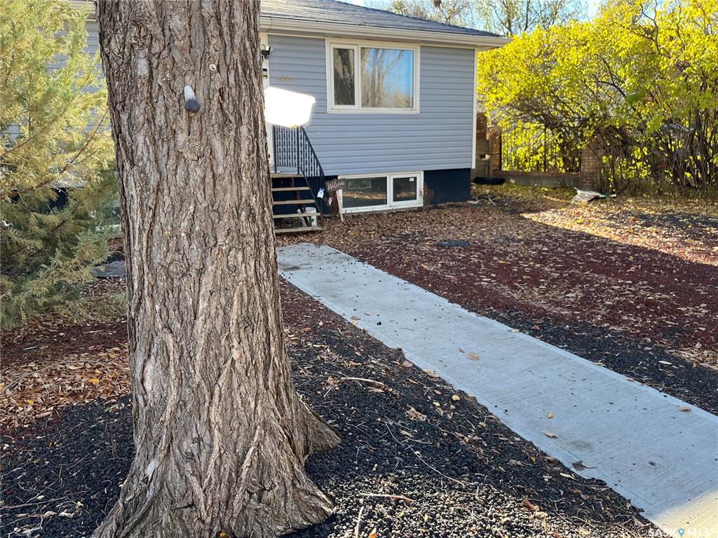 Second View of 5009 8th Avenue, Rosemont, Regina, Saskatchewan, S4T 0W4