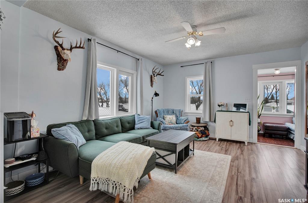 206 North Railway Street W, SK027800, Saskatchewan,