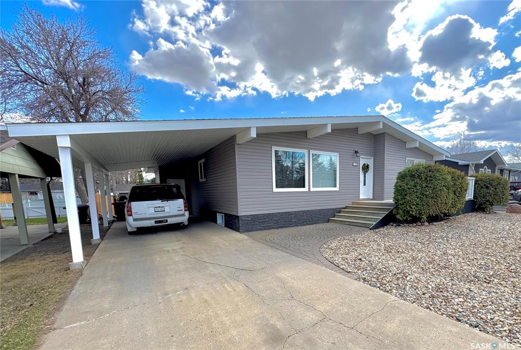 112 Assiniboia Avenue, SK027801, Saskatchewan,