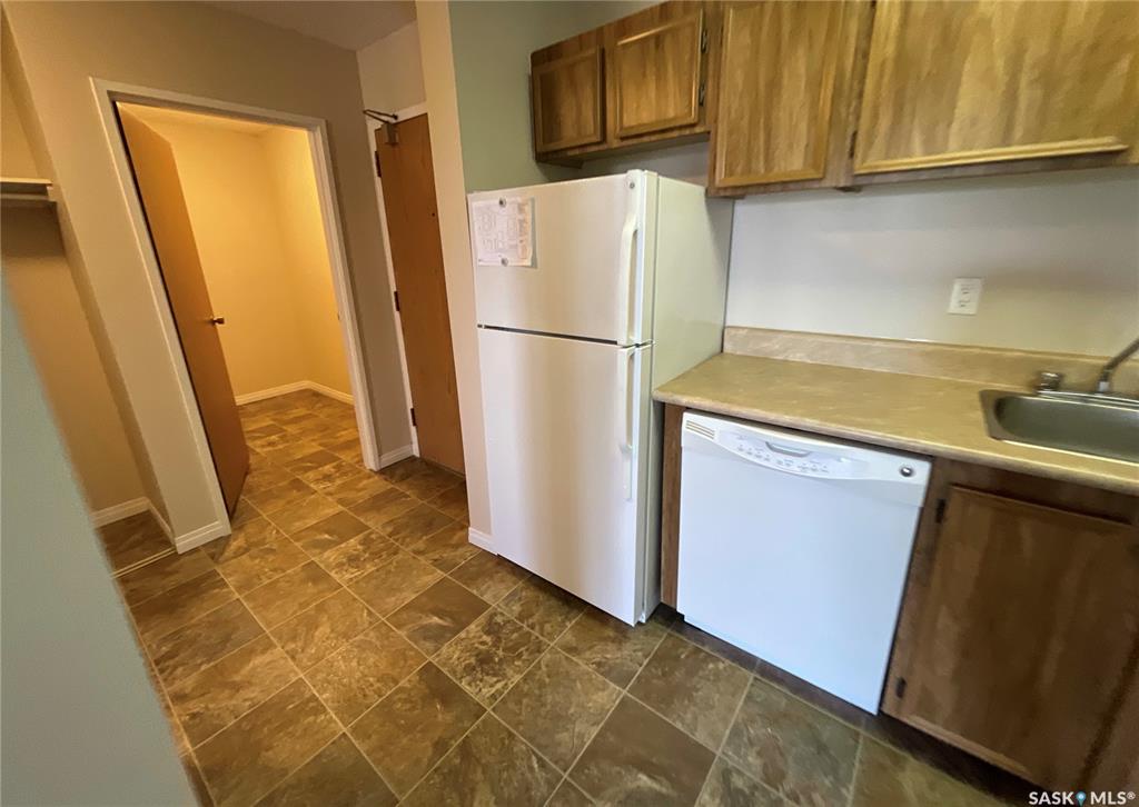 1808 Eaglesham Avenue #307, SK027872, Saskatchewan,