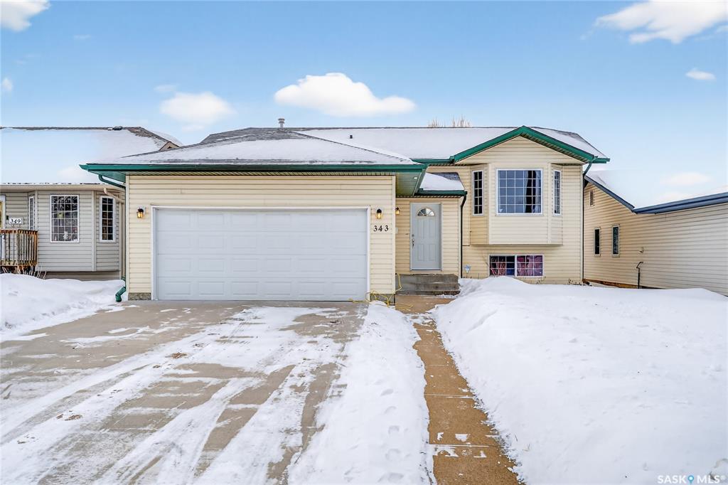 343 Bernard Bay, SK027878, Saskatchewan,