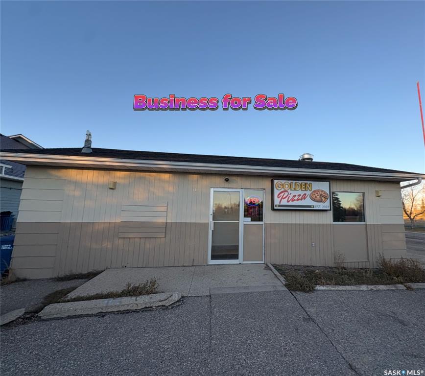 MLS® listing #SK027899 for sale located at 9 Gregory Avenue E