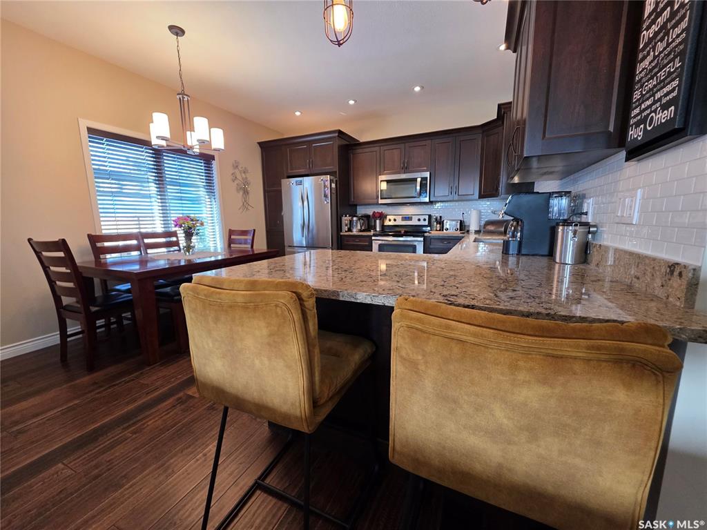 Fifth View of 206 8th Avenue Ne, North East, Swift Current, Saskatchewan, S9H 2P4