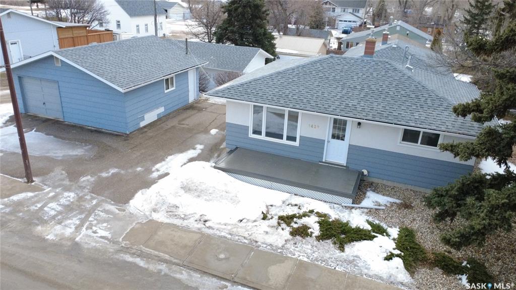 1420 Chaplin Street E, SK027930, Saskatchewan,