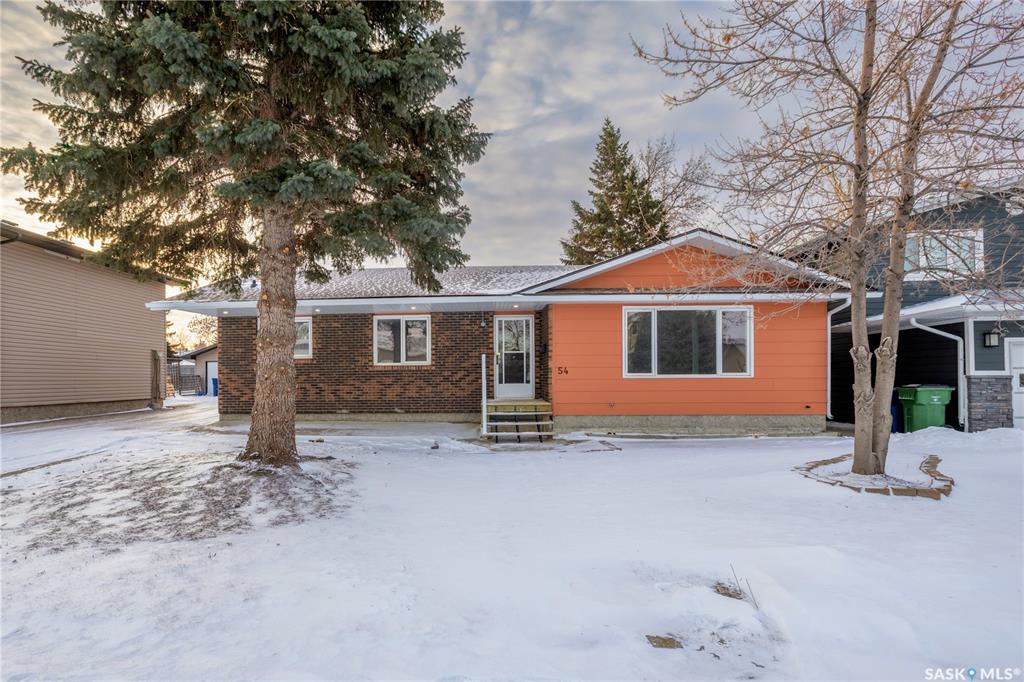 54 Buttercup Crescent Nw, SK027977, Saskatchewan,