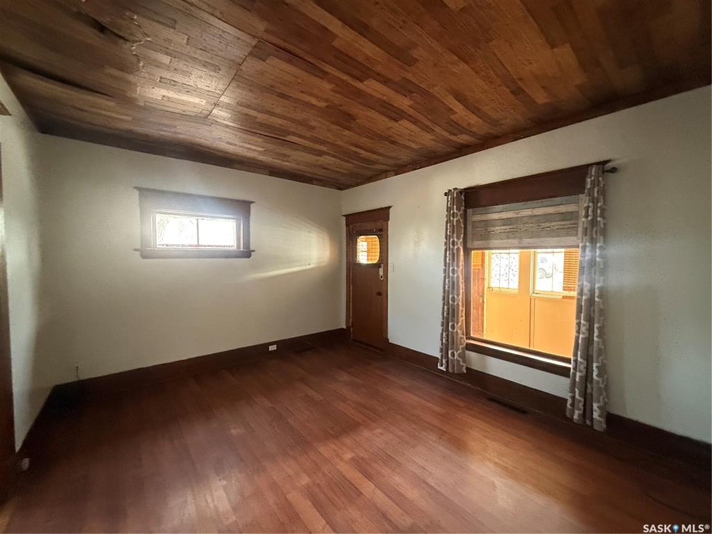 Fourth View of 308 5th Avenue W, Assiniboia, Saskatchewan, S0H 0B0