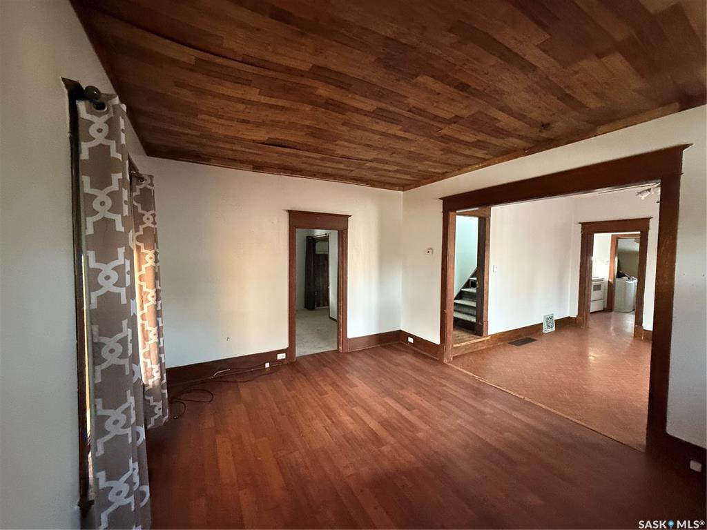 Fifth View of 308 5th Avenue W, Assiniboia, Saskatchewan, S0H 0B0