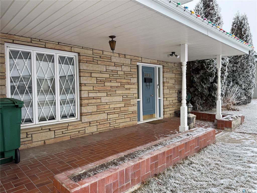 Second View of 503 7th Avenue W, Biggar, Saskatchewan, S0K 0M0