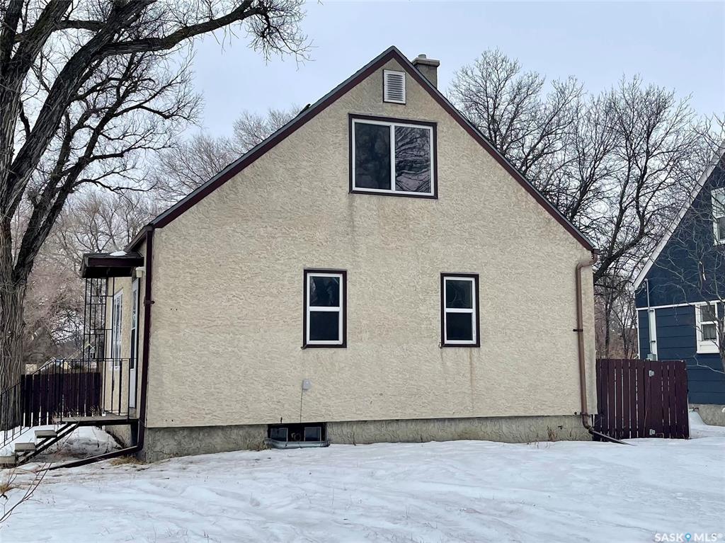 Fourth View of 4201 6th Avenue, Washington Park, Regina, Saskatchewan, S4T 0N7