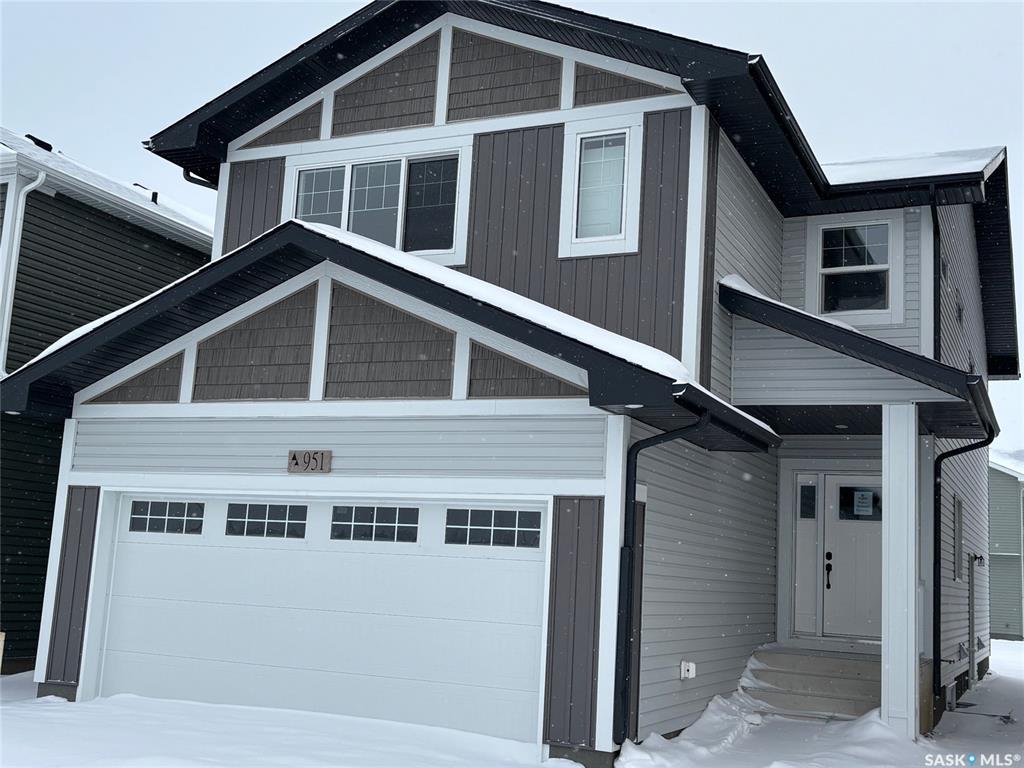 951 Traeger Manor, SK028133, Saskatchewan,
