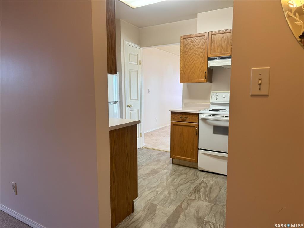 Fifth View of 102 1st Avenue #103, Caronport, Saskatchewan, S0H 0S0