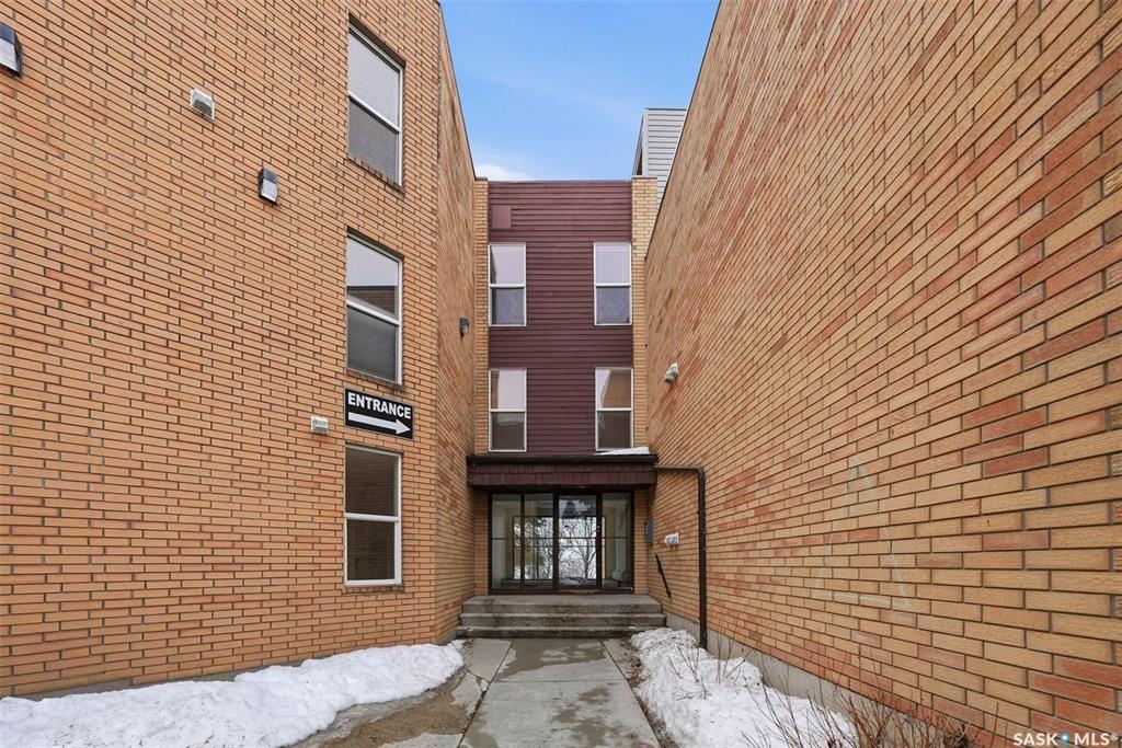 Fifth View of 423 Tait Court #400, Wildwood, Saskatoon, Saskatchewan, S7H 5L3